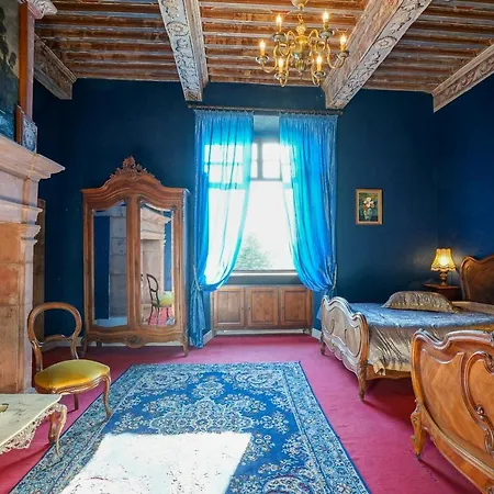 Château De La Roquette Casa de Férias *