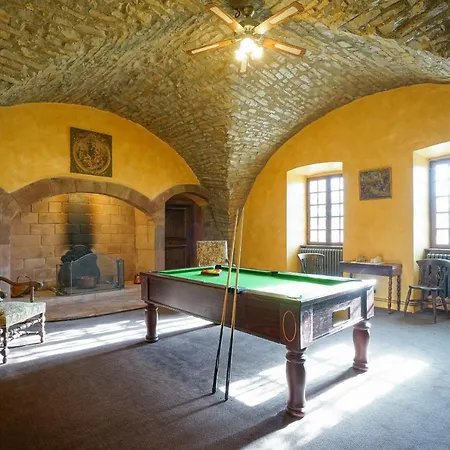 Château De La Roquette Casa de Férias *
